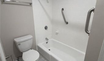 3 Admiralty Dr 01-07, Middletown, RI 02842