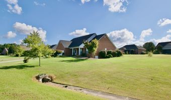 977 Southwick Dr, Alcoa, TN 37701