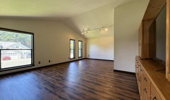 936 HELEN Ln, Brookings, OR 97415