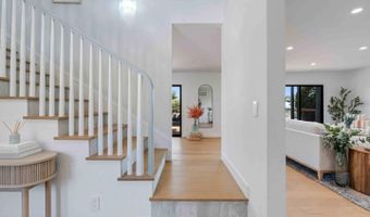 210 Thunderbird Dr, Aptos, CA 95003