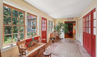 2473 Mt Hope Rd, Dodgeville, WI 53533