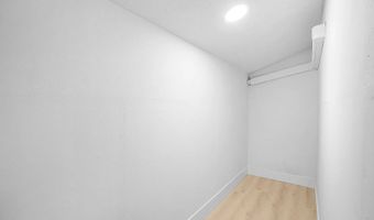 1120 Parkview Dr, Oceanside, CA 92057