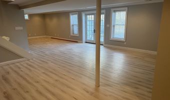 16 Canterbury, Athens, OH 45701