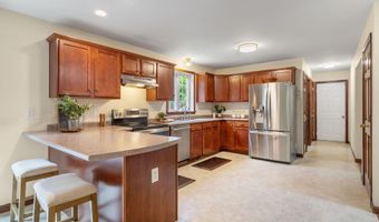 7 Westminster Ln, Auburn, NH 03032