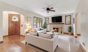35 Brevoort Rd, Columbus, OH 43214