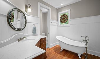 106 Coosaw Club Dr, Beaufort, SC 29907