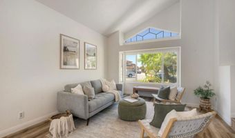 2116 Wedgewood Dr, Oceanside, CA 92056