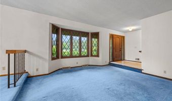 1267 Nursery Hill Ln, Arden Hills, MN 55112