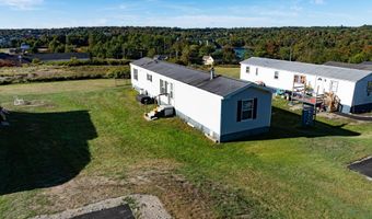 6 Daniel Dr, Belfast, ME 04915