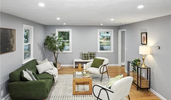 123 Stone Gate Dr, North Kingstown, RI 02852