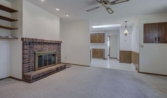 1016 E MARNIE Ln, Appleton, WI 54911