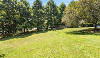 12980 Robinwood St NE, Alliance, OH 44601