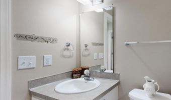 3840 Countryaire Dr, Ayden, NC 28513
