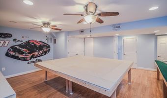 117 HARVESTER Dr, Lake Frederick, VA 22630