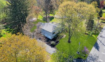 42 Crest Dr, Basking Ridge, NJ 07920