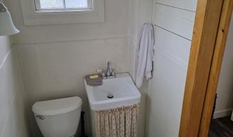 29 Princeton St, Bangor, ME 04401
