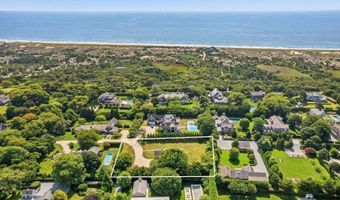 154 Meeting House Ln, Amagansett, NY 11930