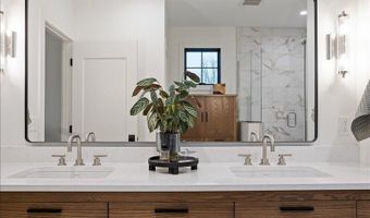 742 Honey Crk, Ada, MI 49301