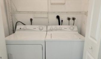 64 Encampment Dr, Bedminster, NJ 07921