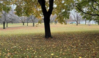 107 Golf Course Dr, Armstrong, IA 50514