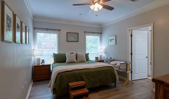 401 Old Town Cir, Brandon, MS 39042