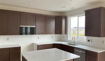 327 S TREELINE St, Airway Heights, WA 99001