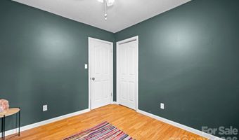 98 Pensacola Ave, Arden, NC 28704