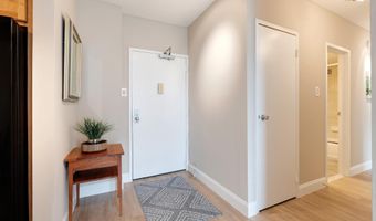 4141 N HENDERSON Rd 805, Arlington, VA 22203