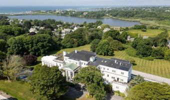 553 Bellevue Ave 14, Newport, RI 02840