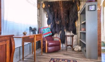 8555 Dead Indian Memorial Rd, Ashland, OR 97520