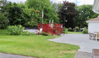 5 Susan Cir, Johnston, RI 02919