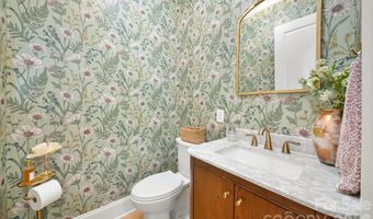 2800 Hilliard Dr, Charlotte, NC 28205