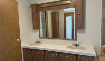 2210 30th St, Bedford, IN 47421