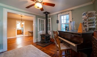 28 Reservoir St, Bethel, CT 06801