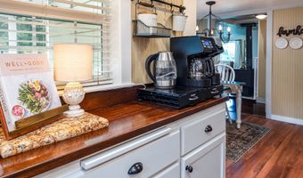 6002 MAIN St, Springfield, OR 97478