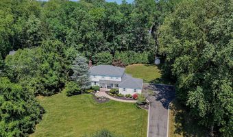 11 Lyon Rd, Middletown, NJ 07748