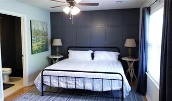 205 NE J St, Bentonville, AR 72712