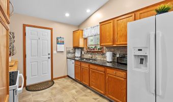 152 Summit Dr, Allegan, MI 49010