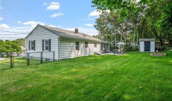 18 Oak Hill Ave, North Smithfield, RI 02896