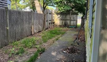 139 Lancaster Ave, Warwick, RI 02886