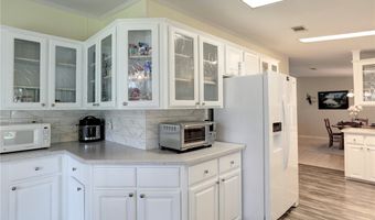 1068 Wren Cir, Barefoot Bay, FL 32976