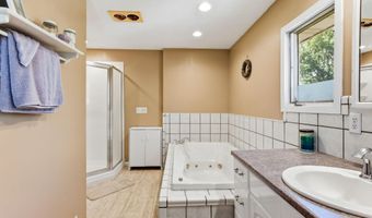 765 E Main St, Anoka, MN 55303
