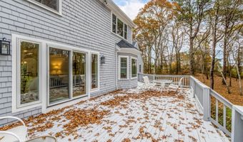 189 Dromoland Ln, Barnstable, MA 02630