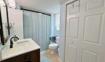 10677 Baumhart Rd, Amherst, OH 44001