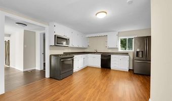 314 S MAIN St, Almont, MI 48003