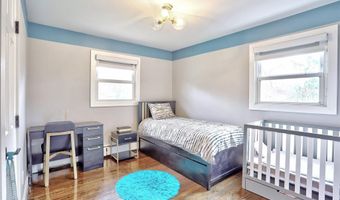 14 Montclair Ave, Airmont, NY 10952