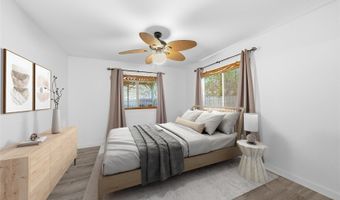 1386 Nanialii St, Kailua, HI 96734