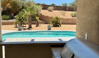 13572 Kurena Rd, Apple Valley, CA 92308