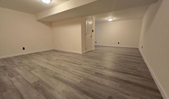 11 GLENWOOD Dr, Dover, DE 19904