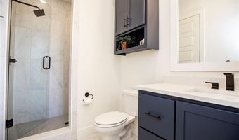 8704 W Flycatcher Pl, Bentonville, AR 72713